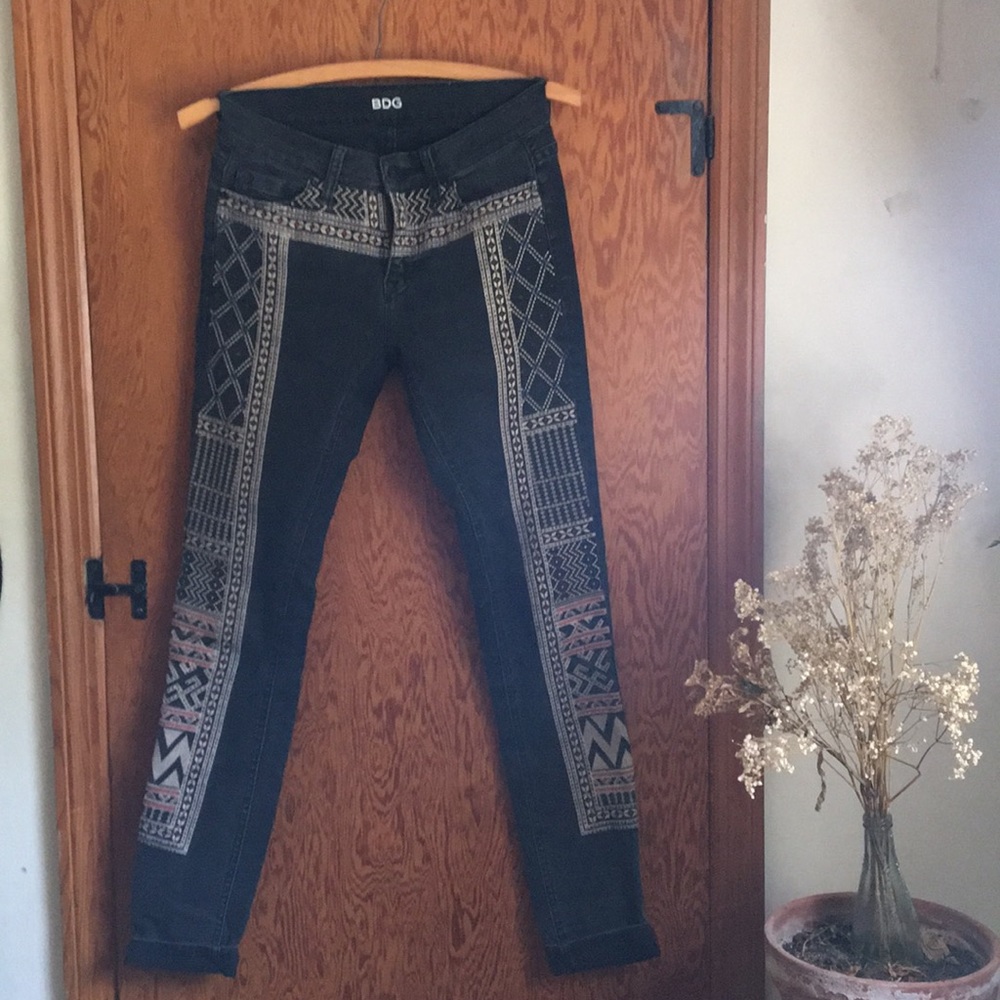 Black embroidered pants